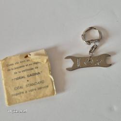 Clé pour le montage de la jaquette et du réglage de la veilleuse Idéal Gazina, sur porte clefs