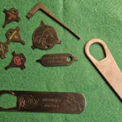 LOT D'OUTILS DEMONTAGE POUR COLLECTIONNEUR ACCESSOIRES COLT SMITH & WESSON ETC...