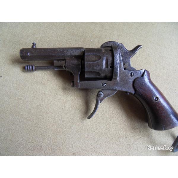 PETIT PISTOLET A BROCHES
