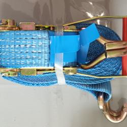 sangles d'arrimage,largeur 5 cm , longueur 8,70 mNeuves jamais utilisées -  4 tonnes en arrimage