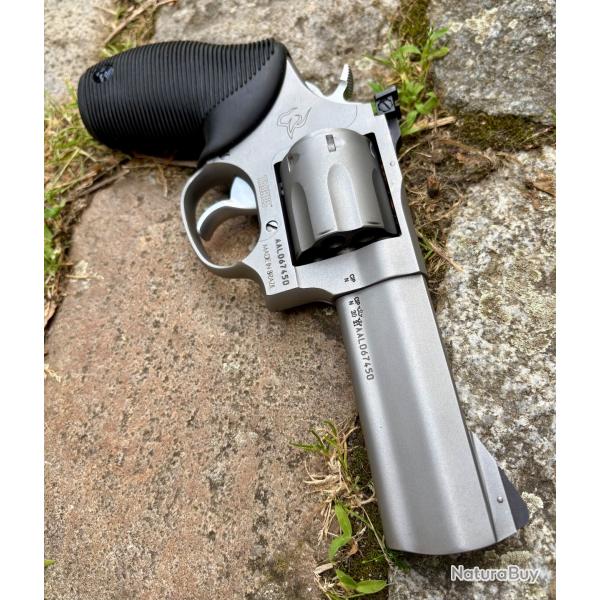 REVOLVER TAURUS 627 TRACKER 4" CALIBRE 357 magnum 38 spcial 38 semi wadcutter , 38 wadcutter