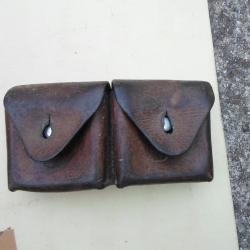 CARTOUCHIERE CUIR .SUISSE DATEE 46