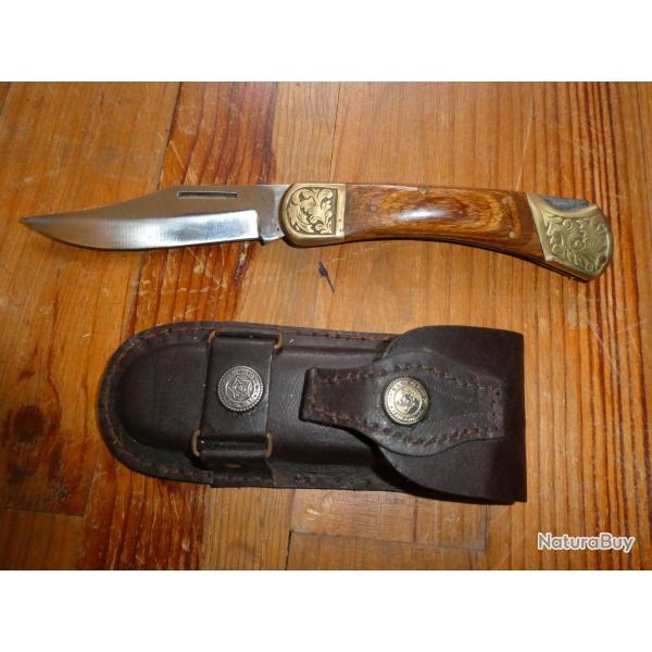 Couteau de chasse avec tui cuir