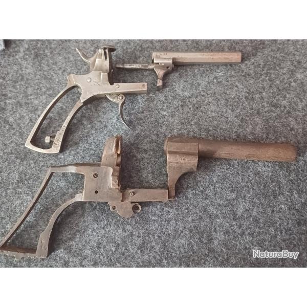 Revolver  broche