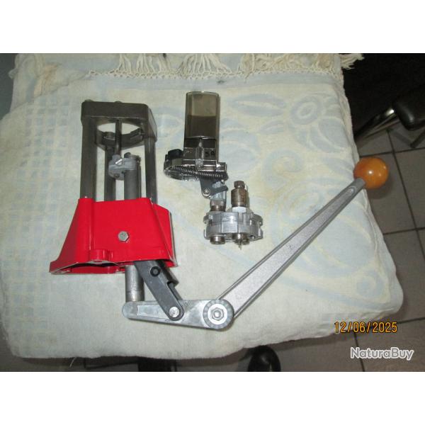 LEE TURRET PRESS + Tourelle avec 3 outils 38/357 + plus auto disk powder measure