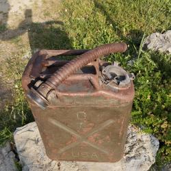 Jerrycan usa ww2 avec bec verseur
