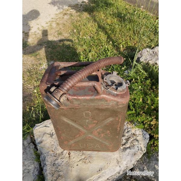 Jerrycan usa ww2 avec bec verseur