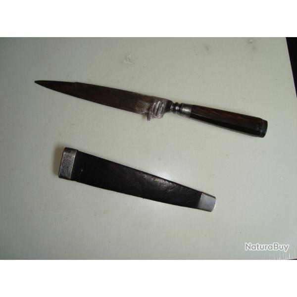 dague italienne avec son etui