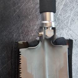 THIRD M9808 - La pelle tactique compacte, robuste et multifonction