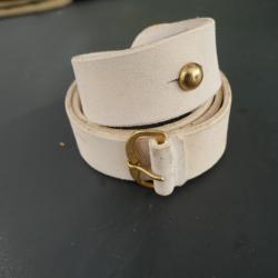 Bretelle en Buffle blanc pour fusil GRAS et LEBEL