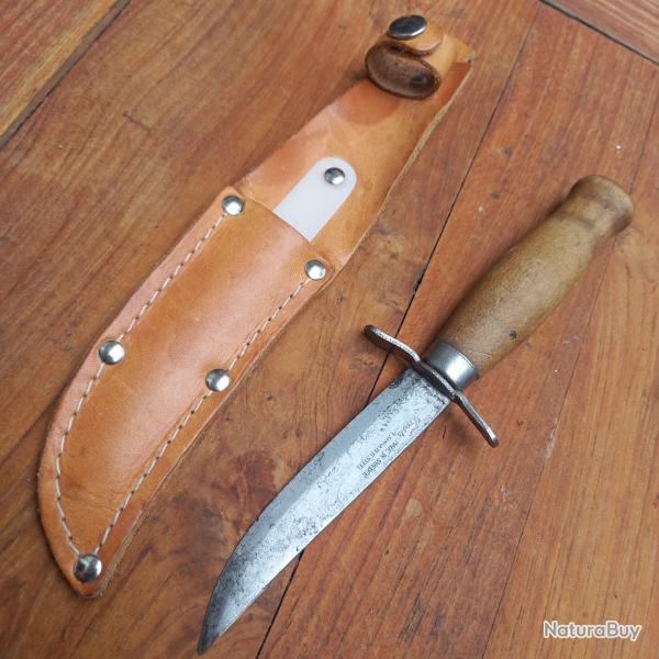 Couteau de Chasse FROST MADE IN SWEDEN avec Garde et tui en Cuir