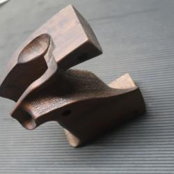 Crosse anatomique en bois pour revolver inconnu REF 58/2025