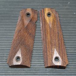 Paire de plaquettes neuve en bois pour pistolet colt 1911 Ref 75/2025