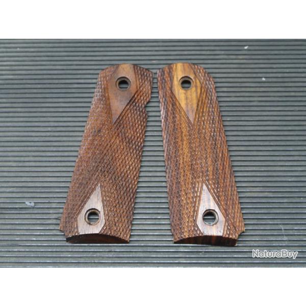 Paire de plaquettes neuve en bois pour pistolet colt 1911 Ref 75/2025