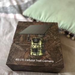 ? Caméra de chasse neuve avec panneau solaire ??