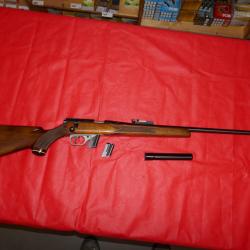 Carabine UNIQUE DIOPTRA T en 22 Lr avec ses 2 chargeurs (5 et 10 coups) et son silencieux UNIQUE