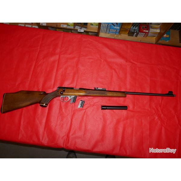 Carabine UNIQUE DIOPTRA T en 22 Lr avec ses 2 chargeurs (5 et 10 coups) et son silencieux UNIQUE