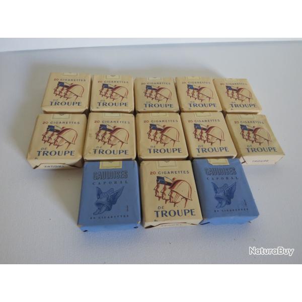 ***lot de 13 paquets de troupes***