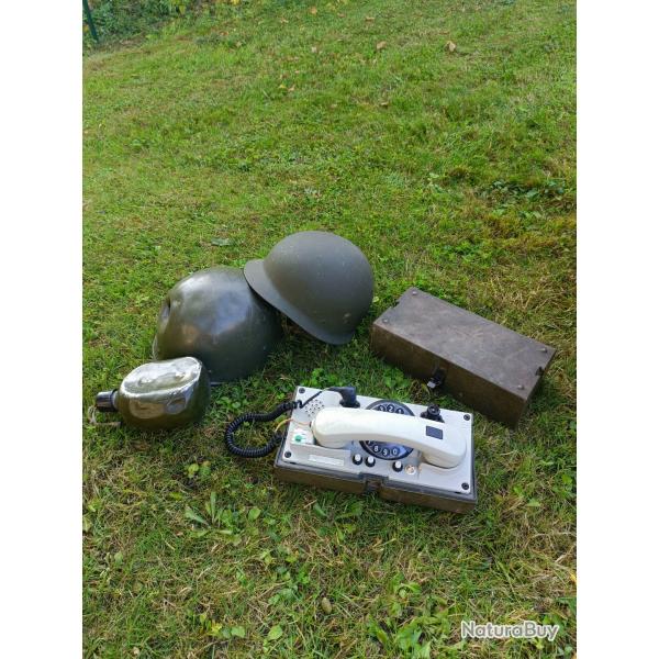 Lot militaria casque tlphone gourde