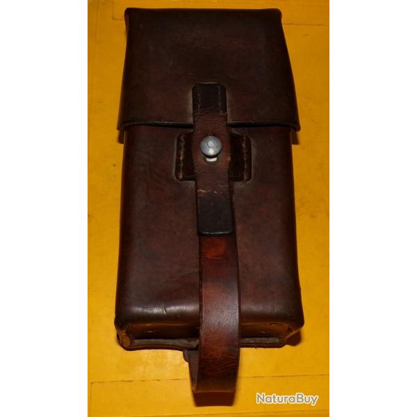 ARMEE SUISSE : ETUI EN CUIR PORTES CHARGEURS DE L'ARMEE SUISSE, DATE 1957, FABRICANT DANS LE TAMPON