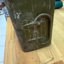 Vends caisson us vide  800 cartouches us m1