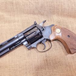 Revolver colt Diamond back calibre 38 diamondback super état