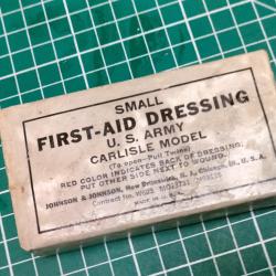 PANSEMENT US ARMY SMALL FIRST AID DRESSING CARLISLE MODELE JOHNSON ET JOHNSON WW2 39/45 (3)