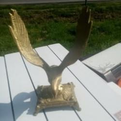 bel aigle en bronze