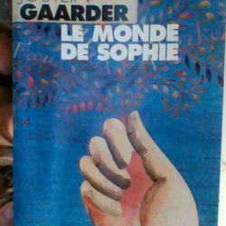 Le monde de Sophie par Jistein Gaarder - Points -