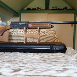Fusil Browning AUTO 5, calibre 12/70, modèle « super allégé », en excellent état.