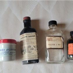 Flacons et produits vétérinaires anciens