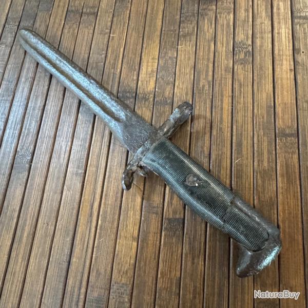 POIGNARD DE COMBAT - TRANCHE SUR BASE BAONNETTE U.S UTICA CUTLERY 1943 WW2