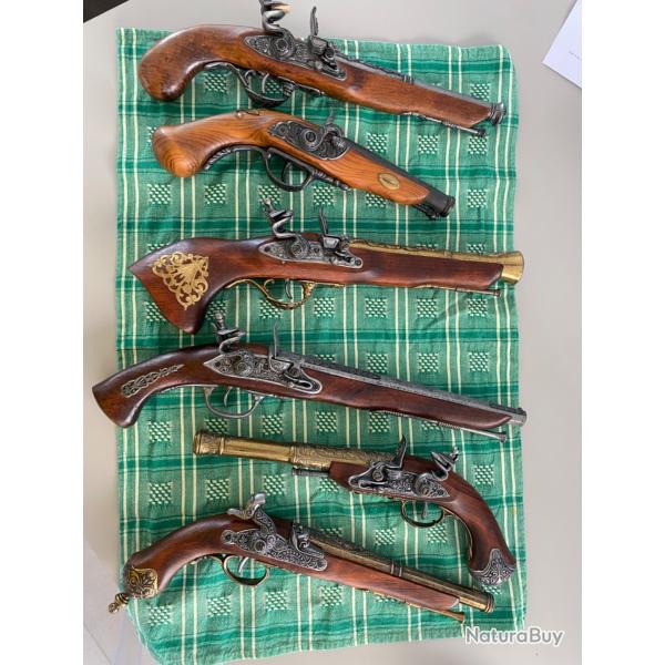 Collection de rpliques de pistolets  silex - 17/18me sicle