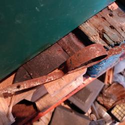 Pontet de fusil ancien gravé