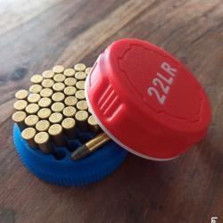 Boîte à munitions 22lr bleue blanc rouge design pratique et robuste. Feinwerkbau CZ Tikka Rossi.