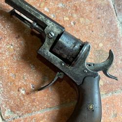 Revolver 7mm à broche