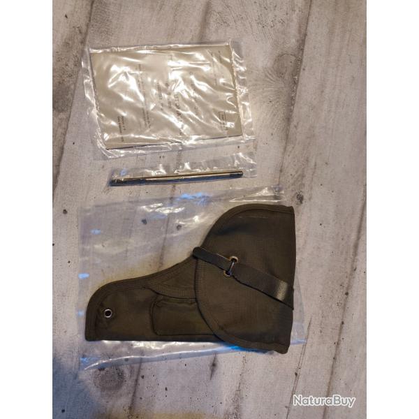 Lot pour collectionneur pistolet franais MAC 50