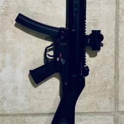 RARE ! Garde-main monolithique M-LOK UTG Pro pour MP5 - ARME NON COMPRISE ET PAS À VENDRE