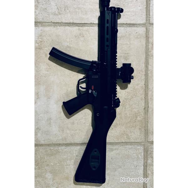 RARE ! Garde-main monolithique M-LOK UTG Pro pour MP5 - ARME NON COMPRISE ET PAS  VENDRE
