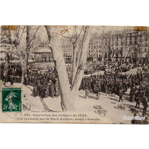 CPA - Marine Militaire - FUNERAILLES DES VICTIMES DU IENA - LES CERCUEILS SUR LA PLACE D'ARME N3142