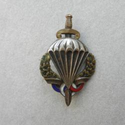 ancien insigne brevet pré militaire parachutiste français de marque Drago