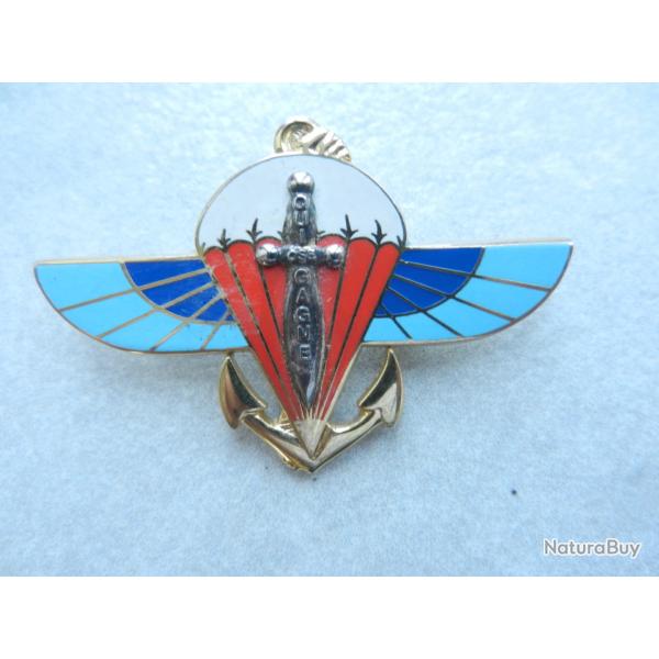 ancien insigne militaire de parachutiste franais (2RPIMA)