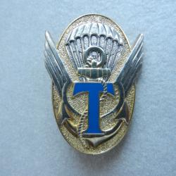 ancien insigne militaire régiment de transmission  parachutiste français