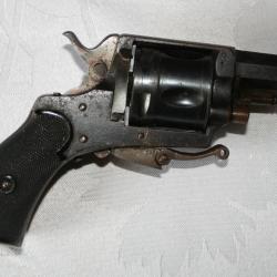Petit révolver poudre noire cal 320