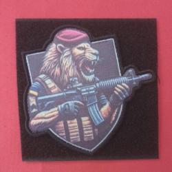 ÉCUSSON COMMANDO ELITE TACTIQUE MILITAIRE  LION SCRATCH DIMENSIONS 8CM