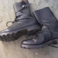 Ranger, chaussures de marche pointure 48