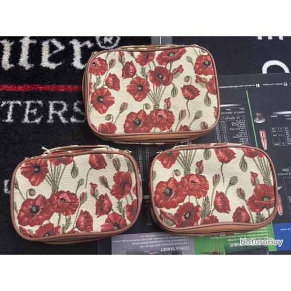 lot de trois trousse de toilette de taille diffrentes motif coquelicot destockage