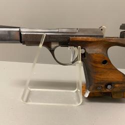Pistolet Olympique UNIQUE modèle DES 69, calibre 22lr, canon miroir
