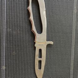 couteau tout metal