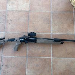 Fusil semi-automatique calibre 12 tactique